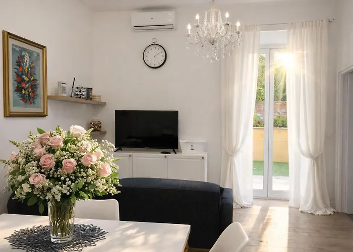 Mami Garden Luxury Rom