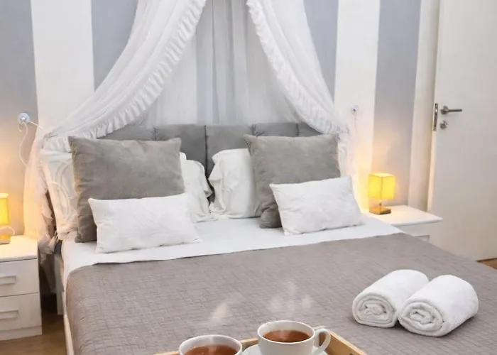Mami Garden Luxury Apartment Rom